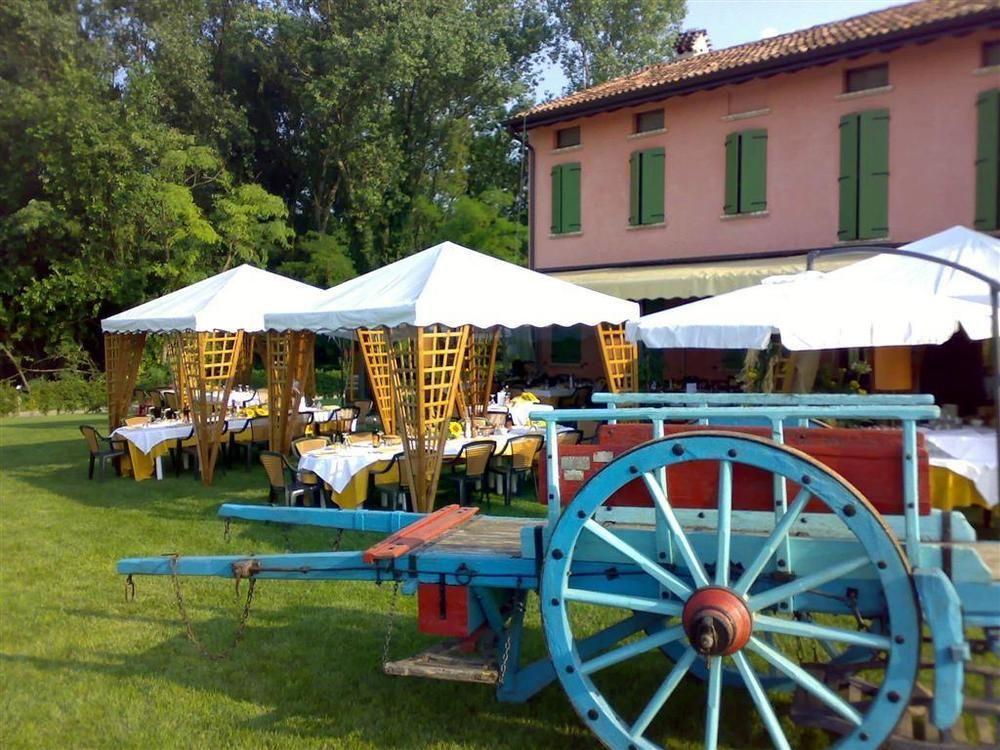 شقة فولتا مانتوفانا  في Agriturismo Cascina Boschi المظهر الخارجي الصورة