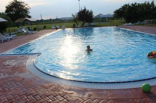 شقة فولتا مانتوفانا  في Agriturismo Cascina Boschi المظهر الخارجي الصورة